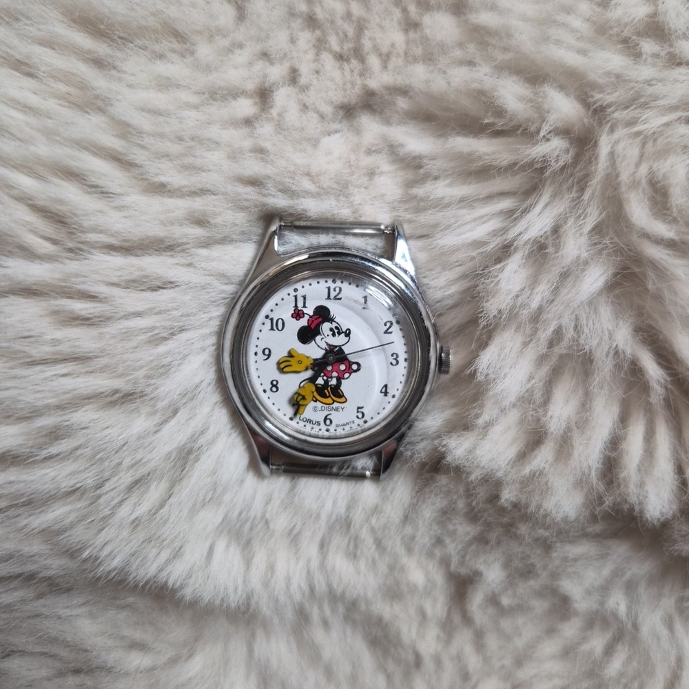 Lorus Disney Watch Face V515-6080 Silver Tone Case Quartz Analog Women's Watch ✨